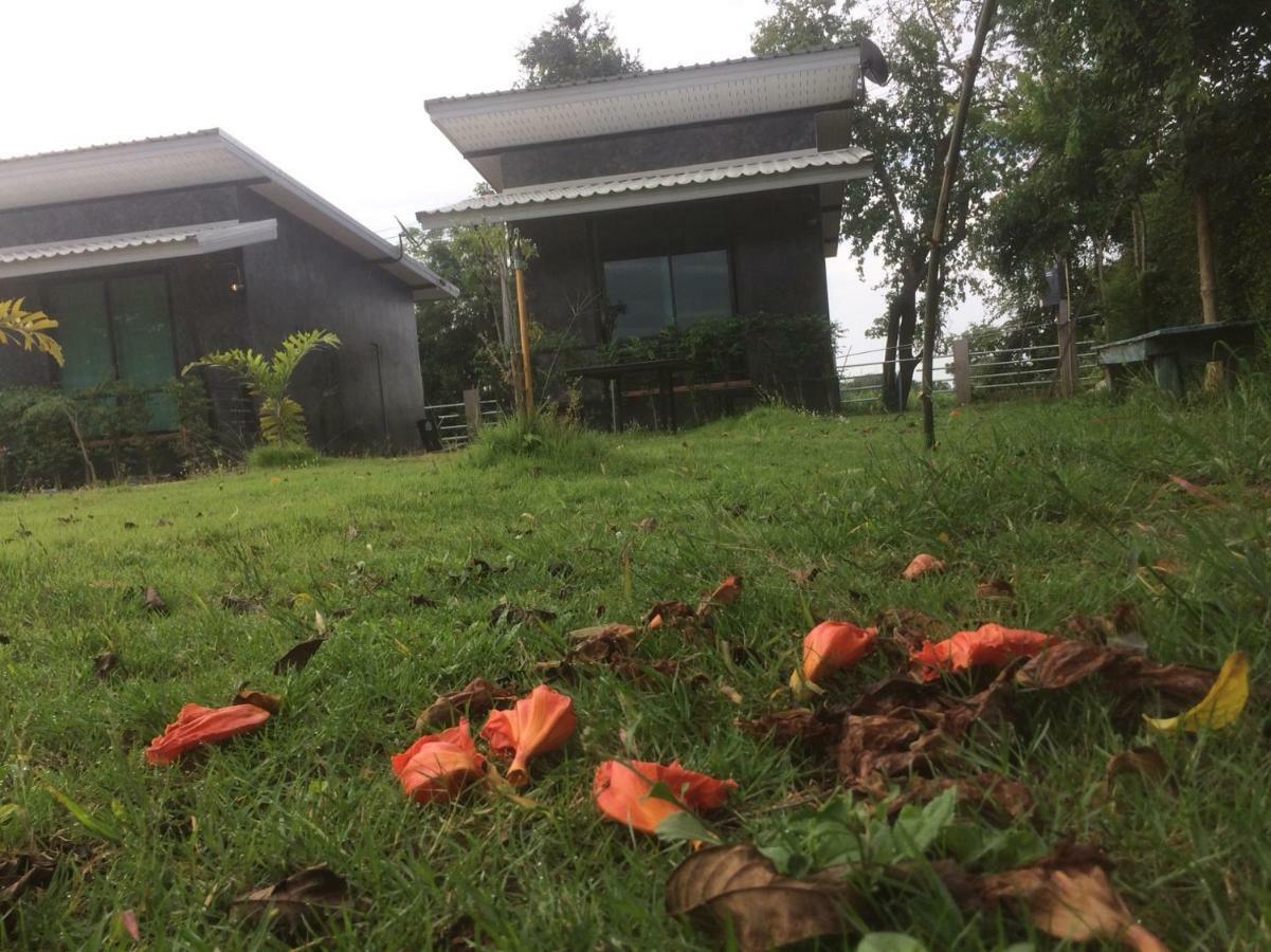 Baan Tonjaeng Resort Chai Nat Eksteriør billede